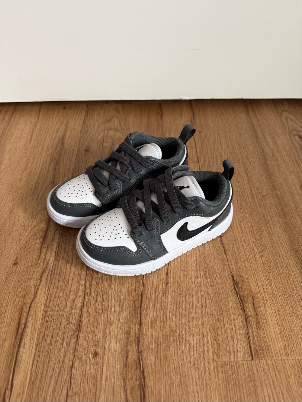 NIKE • size 11c • Kid’s Jordan 1 Low ALT PS White Black Iron Grey - Picture 2 of 6